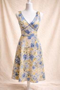 Madison Leigh S 8 Fit & Flare Silhouette Romantic Feminine Cottagecore Garden